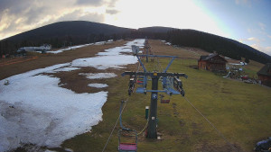 Horské atrakce Ramzová - Dolní část sjezdovky Skiareálu Ramzová - 13.2.2024 v 08:00 Horské atrakce Ramzová - Dolní část sjezdovky Skiareálu Ramzová - 13.2.2024 v 08:00