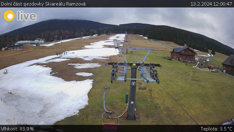 Horské atrakce Ramzová - Dolní část sjezdovky Skiareálu Ramzová - 13.2.2024 v 12:00 Horské atrakce Ramzová - Dolní část sjezdovky Skiareálu Ramzová - 13.2.2024 v 12:00