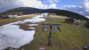 Horské atrakce Ramzová - Dolní část sjezdovky Skiareálu Ramzová - 13.2.2024 v 15:00 Horské atrakce Ramzová - Dolní část sjezdovky Skiareálu Ramzová - 13.2.2024 v 15:00