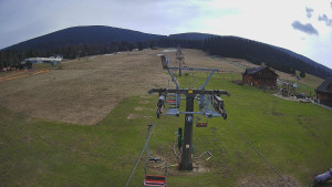 Horské atrakce Ramzová - Dolní část sjezdovky Skiareálu Ramzová - 1.3.2024 v 12:00 Horské atrakce Ramzová - Dolní část sjezdovky Skiareálu Ramzová - 1.3.2024 v 12:00