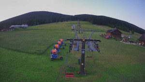 Horské atrakce Ramzová - Dolní část sjezdovky Skiareálu Ramzová - 13.6.2025 v 05:00 Horské atrakce Ramzová - Dolní část sjezdovky Skiareálu Ramzová - 13.6.2025 v 05:00