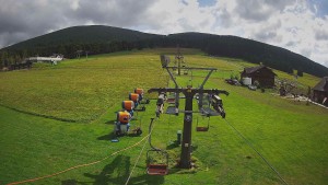 Horské atrakce Ramzová - Dolní část sjezdovky Skiareálu Ramzová - 8.9.2025 v 13:01 Horské atrakce Ramzová - Dolní část sjezdovky Skiareálu Ramzová - 8.9.2025 v 13:01