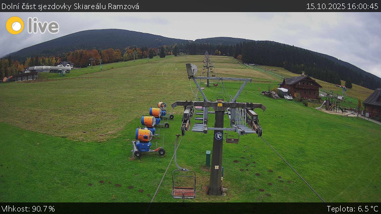 Horské atrakce Ramzová - Dolní část sjezdovky Skiareálu Ramzová - 15.10.2025 v 16:00 Horské atrakce Ramzová - Dolní část sjezdovky Skiareálu Ramzová - 15.10.2025 v 16:00