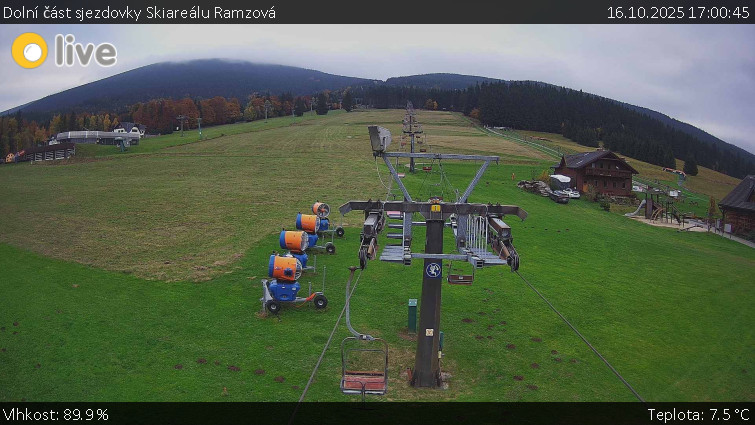 Horské atrakce Ramzová - Dolní část sjezdovky Skiareálu Ramzová - 16.10.2025 v 17:00 Horské atrakce Ramzová - Dolní část sjezdovky Skiareálu Ramzová - 16.10.2025 v 17:00