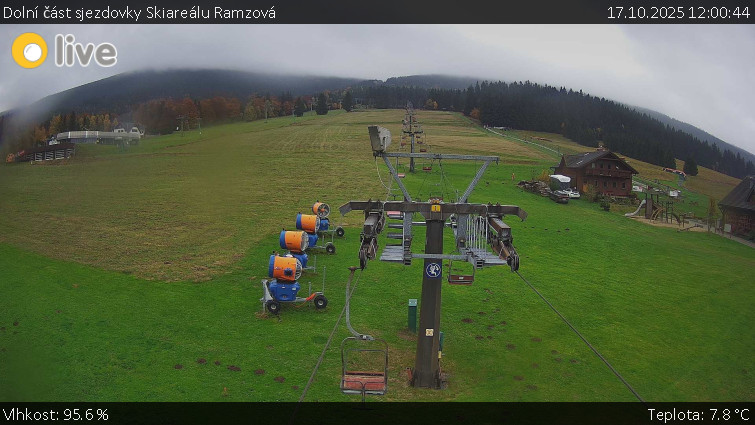 Horské atrakce Ramzová - Dolní část sjezdovky Skiareálu Ramzová - 17.10.2025 v 12:00 Horské atrakce Ramzová - Dolní část sjezdovky Skiareálu Ramzová - 17.10.2025 v 12:00