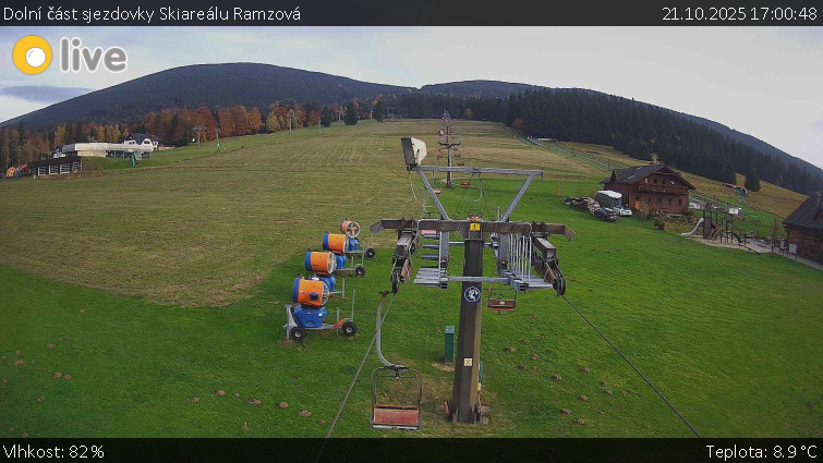 Horské atrakce Ramzová - Dolní část sjezdovky Skiareálu Ramzová - 21.10.2025 v 17:00 Horské atrakce Ramzová - Dolní část sjezdovky Skiareálu Ramzová - 21.10.2025 v 17:00