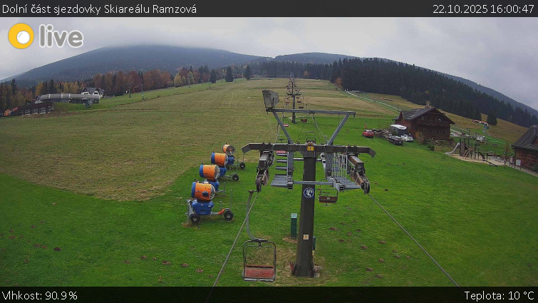 Horské atrakce Ramzová - Dolní část sjezdovky Skiareálu Ramzová - 22.10.2025 v 16:00 Horské atrakce Ramzová - Dolní část sjezdovky Skiareálu Ramzová - 22.10.2025 v 16:00