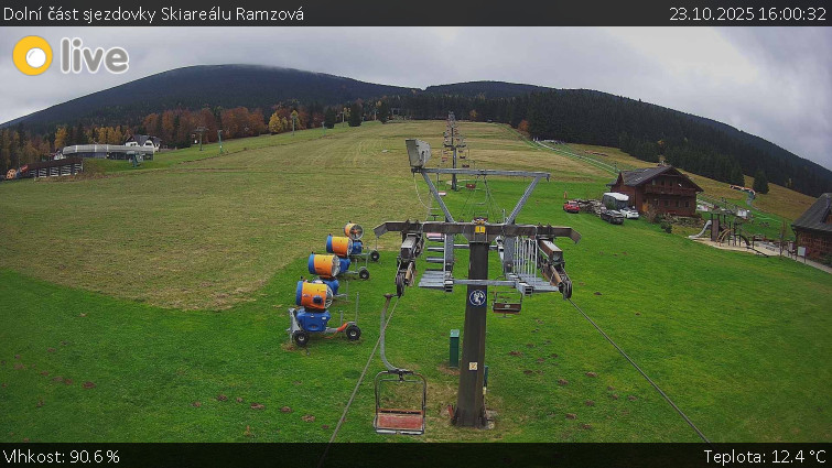 Horské atrakce Ramzová - Dolní část sjezdovky Skiareálu Ramzová - 23.10.2025 v 16:00 Horské atrakce Ramzová - Dolní část sjezdovky Skiareálu Ramzová - 23.10.2025 v 16:00