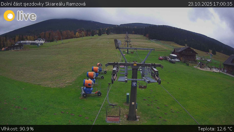 Horské atrakce Ramzová - Dolní část sjezdovky Skiareálu Ramzová - 23.10.2025 v 17:00 Horské atrakce Ramzová - Dolní část sjezdovky Skiareálu Ramzová - 23.10.2025 v 17:00