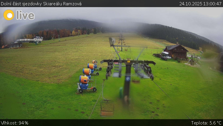 Horské atrakce Ramzová - Dolní část sjezdovky Skiareálu Ramzová - 24.10.2025 v 13:00 Horské atrakce Ramzová - Dolní část sjezdovky Skiareálu Ramzová - 24.10.2025 v 13:00