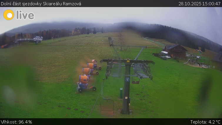 Horské atrakce Ramzová - Dolní část sjezdovky Skiareálu Ramzová - 28.10.2025 v 15:00 Horské atrakce Ramzová - Dolní část sjezdovky Skiareálu Ramzová - 28.10.2025 v 15:00