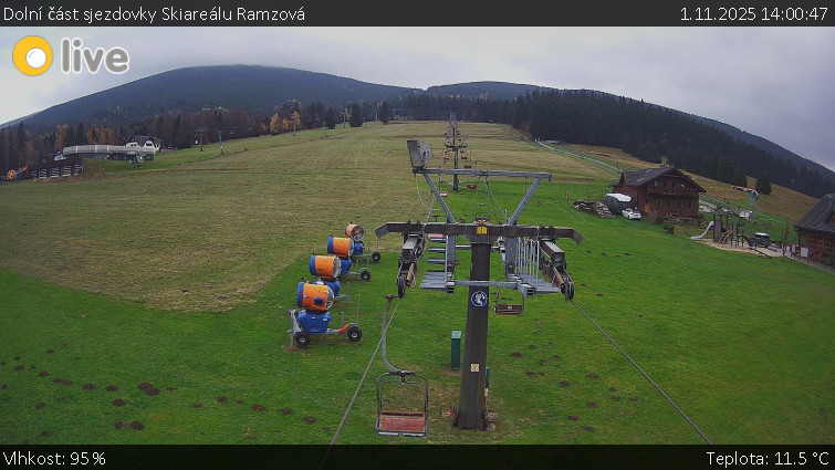 Horské atrakce Ramzová - Dolní část sjezdovky Skiareálu Ramzová - 1.11.2025 v 14:00 Horské atrakce Ramzová - Dolní část sjezdovky Skiareálu Ramzová - 1.11.2025 v 14:00