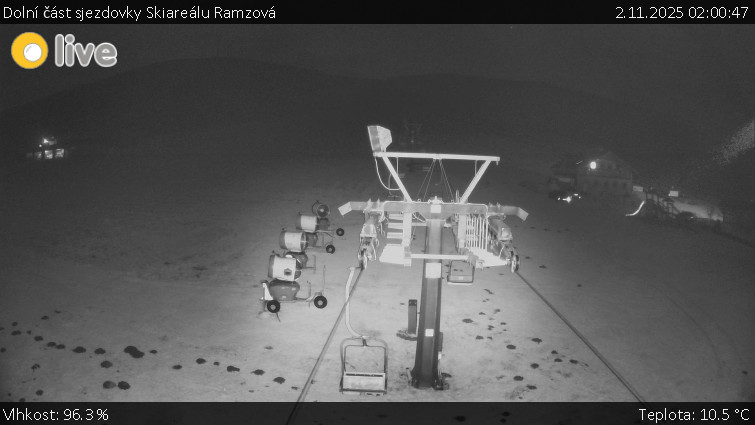 Horské atrakce Ramzová - Dolní část sjezdovky Skiareálu Ramzová - 2.11.2025 v 02:00 Horské atrakce Ramzová - Dolní část sjezdovky Skiareálu Ramzová - 2.11.2025 v 02:00