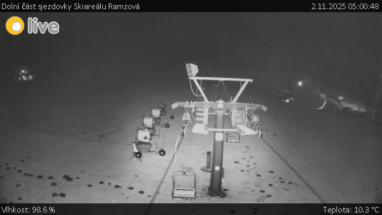 Horské atrakce Ramzová - Dolní část sjezdovky Skiareálu Ramzová - 2.11.2025 v 05:00 Horské atrakce Ramzová - Dolní část sjezdovky Skiareálu Ramzová - 2.11.2025 v 05:00