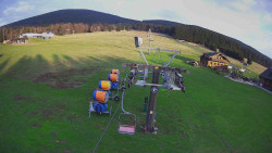 Dolní část sjezdovky Skiareálu Ramzová