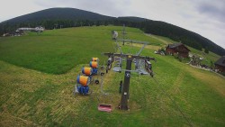 Unterer Teil der Skipiste im Skigebiet Ramzová