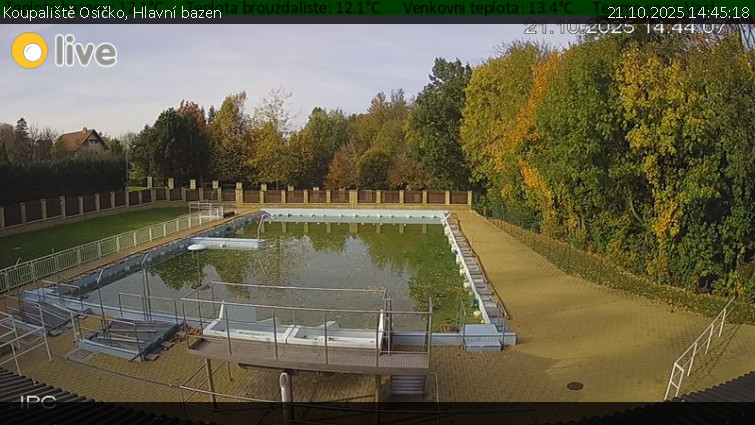 Koupaliště Osíčko - Hlavní bazen - 21.10.2025 v 14:45 Koupaliště Osíčko - Hlavní bazen - 21.10.2025 v 14:45