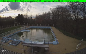 Koupaliště Osíčko - Hlavní bazen - 5.4.2026 v 18:45 Koupaliště Osíčko - Hlavní bazen - 5.4.2026 v 18:45