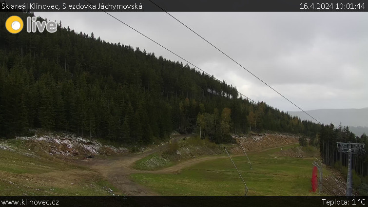 Skiareál Klínovec - Sjezdovka Jáchymovská, lanovka Prima Express - 16.4.2024 v 10:01