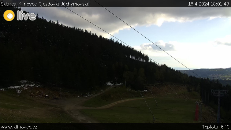 Skiareál Klínovec - Sjezdovka Jáchymovská, lanovka Prima Express - 18.4.2024 v 18:01