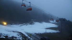 Skiareál Klínovec - Sjezdovka Jáchymovská, lanovka Prima Express - 8.12.2025 v 16:31 Skiareál Klínovec - Sjezdovka Jáchymovská, lanovka Prima Express - 8.12.2025 v 16:31