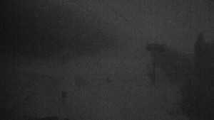 Skiareál Klínovec - Sjezdovka Jáchymovská, lanovka Prima Express - 6.2.2026 v 01:31 Skiareál Klínovec - Sjezdovka Jáchymovská, lanovka Prima Express - 6.2.2026 v 01:31