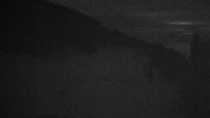 Skiareál Klínovec - Sjezdovka Jáchymovská, lanovka Prima Express - 7.2.2026 v 00:01 Skiareál Klínovec - Sjezdovka Jáchymovská, lanovka Prima Express - 7.2.2026 v 00:01