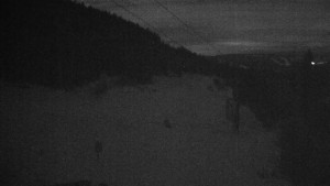 Skiareál Klínovec - Sjezdovka Jáchymovská, lanovka Prima Express - 7.2.2026 v 01:45 Skiareál Klínovec - Sjezdovka Jáchymovská, lanovka Prima Express - 7.2.2026 v 01:45