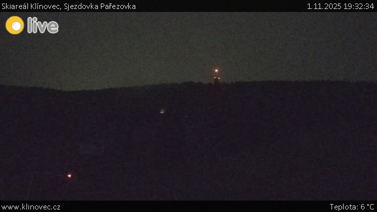 Skiareál Klínovec - Sjezdovka Pařezovka, lanovka CineStar Express - 1.11.2025 v 19:32 Skiareál Klínovec - Sjezdovka Pařezovka, lanovka CineStar Express - 1.11.2025 v 19:32