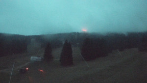 Skiareál Klínovec - Sjezdovka Pařezovka, lanovka CineStar Express - 2.11.2025 v 06:32 Skiareál Klínovec - Sjezdovka Pařezovka, lanovka CineStar Express - 2.11.2025 v 06:32