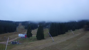 Skiareál Klínovec - Sjezdovka Pařezovka, lanovka CineStar Express - 2.11.2025 v 07:32 Skiareál Klínovec - Sjezdovka Pařezovka, lanovka CineStar Express - 2.11.2025 v 07:32