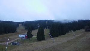 Skiareál Klínovec - Sjezdovka Pařezovka, lanovka CineStar Express - 2.11.2025 v 08:02 Skiareál Klínovec - Sjezdovka Pařezovka, lanovka CineStar Express - 2.11.2025 v 08:02