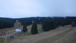 Skiareál Klínovec - Sjezdovka Pařezovka, lanovka CineStar Express - 2.11.2025 v 08:45 Skiareál Klínovec - Sjezdovka Pařezovka, lanovka CineStar Express - 2.11.2025 v 08:45