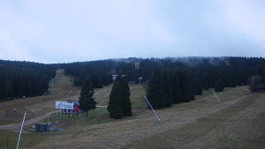 Skiareál Klínovec - Sjezdovka Pařezovka, lanovka CineStar Express - 2.11.2025 v 09:32 Skiareál Klínovec - Sjezdovka Pařezovka, lanovka CineStar Express - 2.11.2025 v 09:32