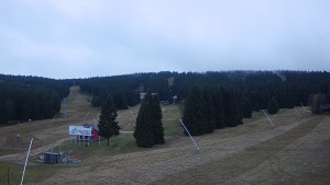 Skiareál Klínovec - Sjezdovka Pařezovka, lanovka CineStar Express - 2.11.2025 v 10:45 Skiareál Klínovec - Sjezdovka Pařezovka, lanovka CineStar Express - 2.11.2025 v 10:45