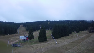 Skiareál Klínovec - Sjezdovka Pařezovka, lanovka CineStar Express - 2.11.2025 v 12:02 Skiareál Klínovec - Sjezdovka Pařezovka, lanovka CineStar Express - 2.11.2025 v 12:02