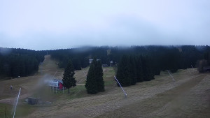 Skiareál Klínovec - Sjezdovka Pařezovka, lanovka CineStar Express - 2.11.2025 v 13:32 Skiareál Klínovec - Sjezdovka Pařezovka, lanovka CineStar Express - 2.11.2025 v 13:32