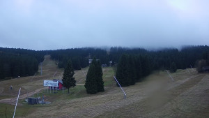 Skiareál Klínovec - Sjezdovka Pařezovka, lanovka CineStar Express - 2.11.2025 v 16:02 Skiareál Klínovec - Sjezdovka Pařezovka, lanovka CineStar Express - 2.11.2025 v 16:02