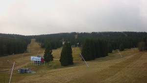 Skiareál Klínovec - Sjezdovka Pařezovka, lanovka CineStar Express - 11.11.2025 v 10:02 Skiareál Klínovec - Sjezdovka Pařezovka, lanovka CineStar Express - 11.11.2025 v 10:02