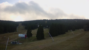 Skiareál Klínovec - Sjezdovka Pařezovka, lanovka CineStar Express - 11.11.2025 v 15:02 Skiareál Klínovec - Sjezdovka Pařezovka, lanovka CineStar Express - 11.11.2025 v 15:02