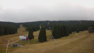 Skiareál Klínovec - Sjezdovka Pařezovka, lanovka CineStar Express - 11.11.2025 v 16:02 Skiareál Klínovec - Sjezdovka Pařezovka, lanovka CineStar Express - 11.11.2025 v 16:02