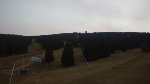 Skiareál Klínovec - Sjezdovka Pařezovka, lanovka CineStar Express - 14.11.2025 v 17:02 Skiareál Klínovec - Sjezdovka Pařezovka, lanovka CineStar Express - 14.11.2025 v 17:02