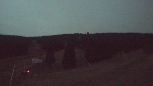 Skiareál Klínovec - Sjezdovka Pařezovka, lanovka CineStar Express - 15.11.2025 v 06:32 Skiareál Klínovec - Sjezdovka Pařezovka, lanovka CineStar Express - 15.11.2025 v 06:32