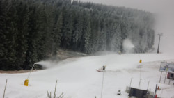 Sjezdovka Pařezovka, lanovka CineStar Express