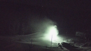 Skiareál Klínovec - Sjezdovka Pařezovka, lanovka CineStar Express - 27.12.2025 v 00:32 Skiareál Klínovec - Sjezdovka Pařezovka, lanovka CineStar Express - 27.12.2025 v 00:32