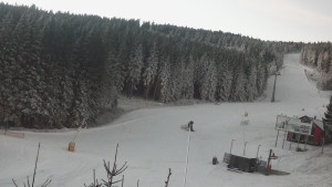 Skiareál Klínovec - Sjezdovka Pařezovka, lanovka CineStar Express - 27.12.2025 v 07:32 Skiareál Klínovec - Sjezdovka Pařezovka, lanovka CineStar Express - 27.12.2025 v 07:32