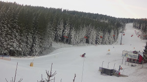 Skiareál Klínovec - Sjezdovka Pařezovka, lanovka CineStar Express - 27.12.2025 v 09:02 Skiareál Klínovec - Sjezdovka Pařezovka, lanovka CineStar Express - 27.12.2025 v 09:02