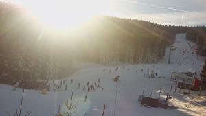 Skiareál Klínovec - Sjezdovka Pařezovka, lanovka CineStar Express - 27.12.2025 v 11:02 Skiareál Klínovec - Sjezdovka Pařezovka, lanovka CineStar Express - 27.12.2025 v 11:02