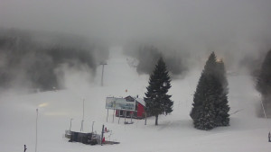 Skiareál Klínovec - Sjezdovka Pařezovka, lanovka CineStar Express - 31.12.2025 v 07:45 Skiareál Klínovec - Sjezdovka Pařezovka, lanovka CineStar Express - 31.12.2025 v 07:45