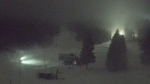 Skiareál Klínovec - Sjezdovka Pařezovka, lanovka CineStar Express - 1.1.2026 v 03:32 Skiareál Klínovec - Sjezdovka Pařezovka, lanovka CineStar Express - 1.1.2026 v 03:32